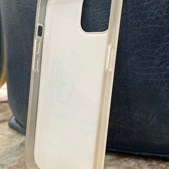 iPhone 13 cases - Picture 13 of 16